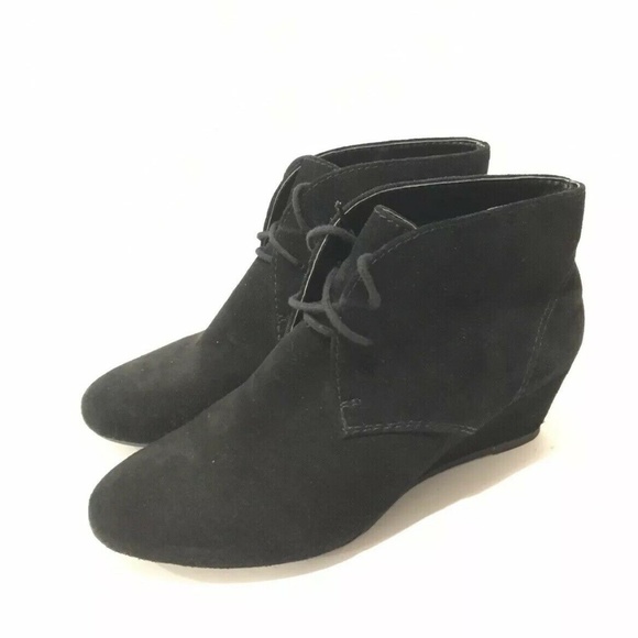 nine west joanis wedge bootie